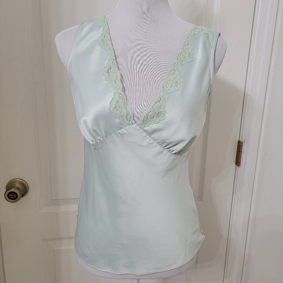 DKNY Size 4 Light Pistachio Green Lace Trim Camisole, Side Zipper Closure - Picture 1 of 11